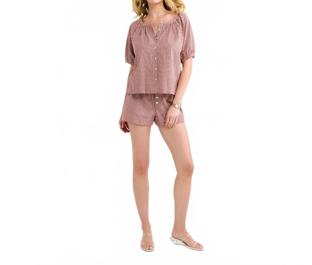 NEW RUMORED eden prairie button front blouse in red